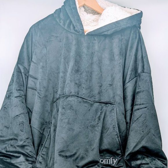 The Comfy Hooded Wearable Blanket Hoodie Pullover Sweatshirt Black New In Bag - Picture 1 of 6